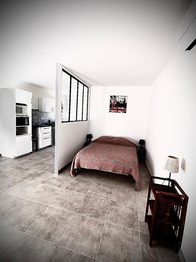 Lodging Au Milieu Des Vignes & Des Etoiles Saint-Jean-de-Fos 외부 사진
